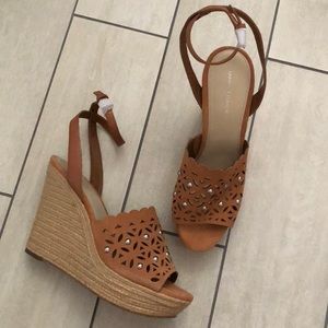 NEW Marc Fisher Espadrilles Wedges Sandals